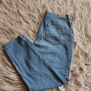 American Eagle Outfitters Light Blue Straight Mom Jeans